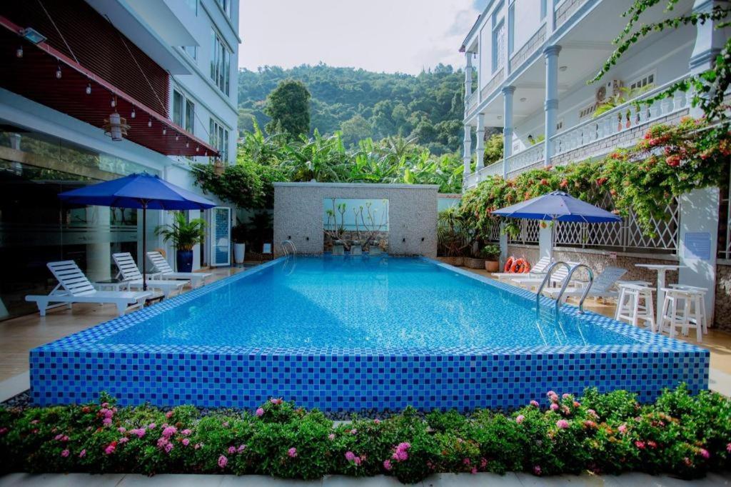 Sea Mountain 3*
